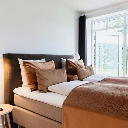 Sixtus Sinatur & Konference Hotell 4*