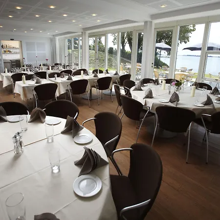 Sixtus Sinatur & Konference Hotel 4*