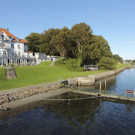 Hotel Sixtus Sinatur & Konference