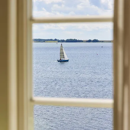 Hotel Sixtus Sinatur & Konference 4*