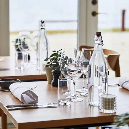 Sixtus Sinatur & Konference