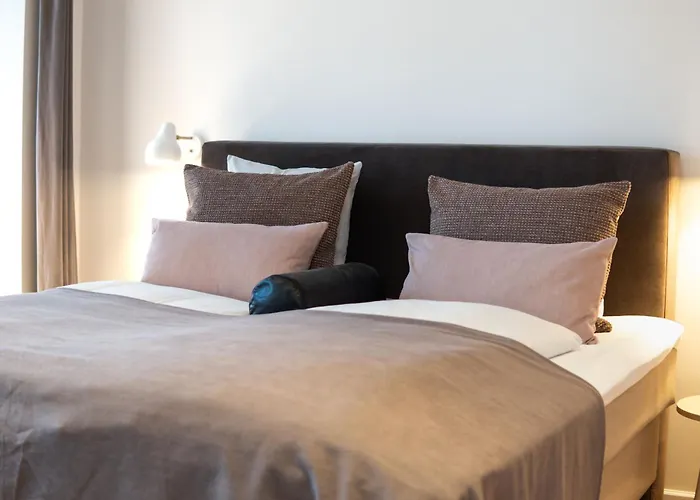 Sixtus Sinatur & Konference Hotel 4*