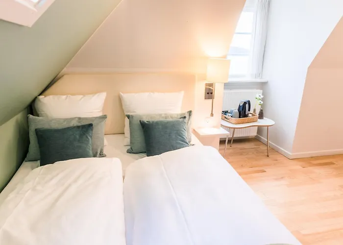 Hotel Sixtus Sinatur & Konference