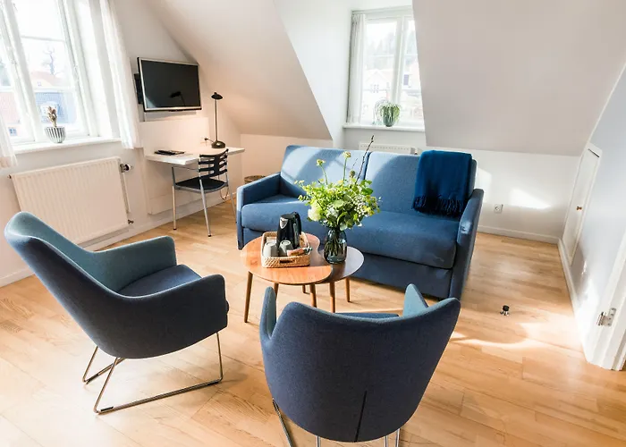 Hotel Sixtus Sinatur & Konference 4*